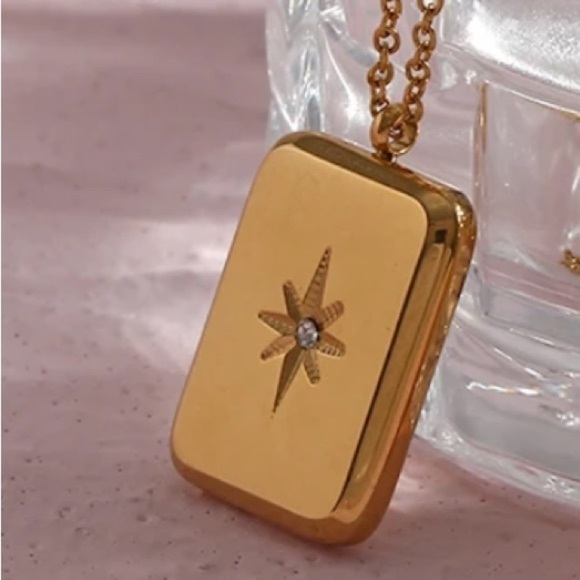 New 18k Gold Plated Zircon Sunburst Layering Necklace - Picture 2 of 14